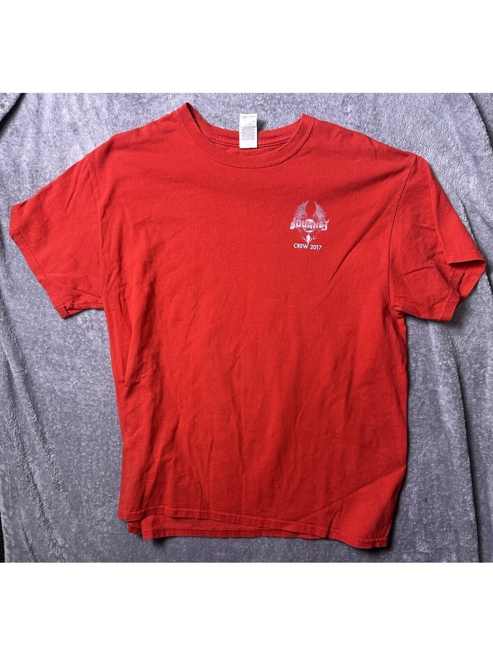 Journey Crew 2017 T Shirt Large Red Rock Band Tour Concert Staff Gildan L